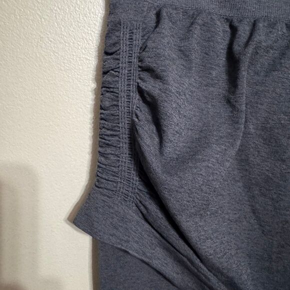 Athleta Got Legs 2 in 1 Gray Skirt Capri size medium - Picture 4 of 7